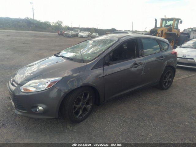 1FADP3K2XEL212977 Ford FOCUS SE