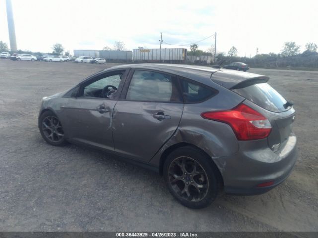 1FADP3K2XEL212977 Ford FOCUS SE