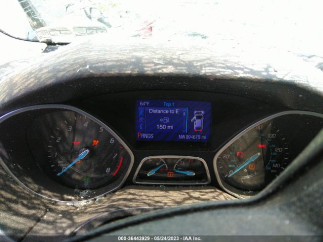 1FADP3K2XEL212977 Ford FOCUS SE