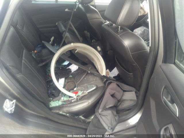 1FADP3K2XEL212977 Ford FOCUS SE