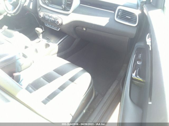 5XYPG4A36HG285688 KIA SORENTO LX