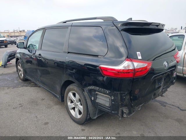Toyota SIENNA LE 2019 5TDKZ3DC6KS009385 Image 5