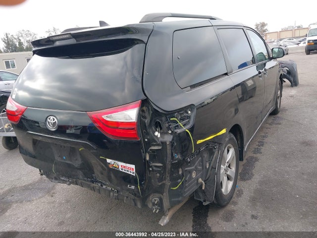 Toyota SIENNA LE 2019 5TDKZ3DC6KS009385 Image 6