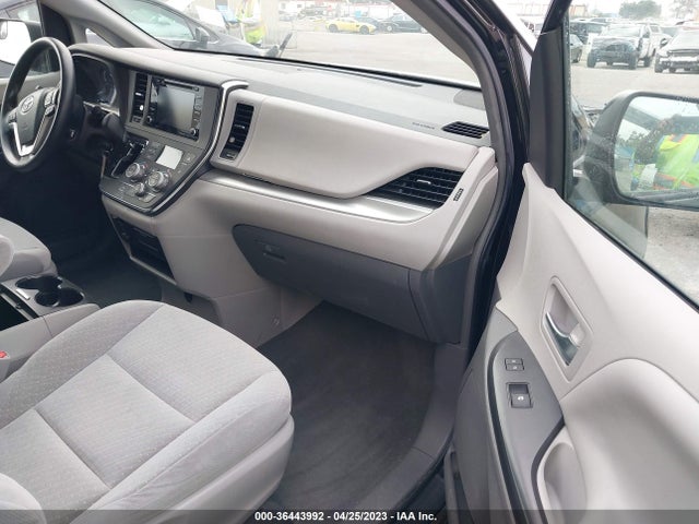 Toyota SIENNA LE 2019 5TDKZ3DC6KS009385 Image 7