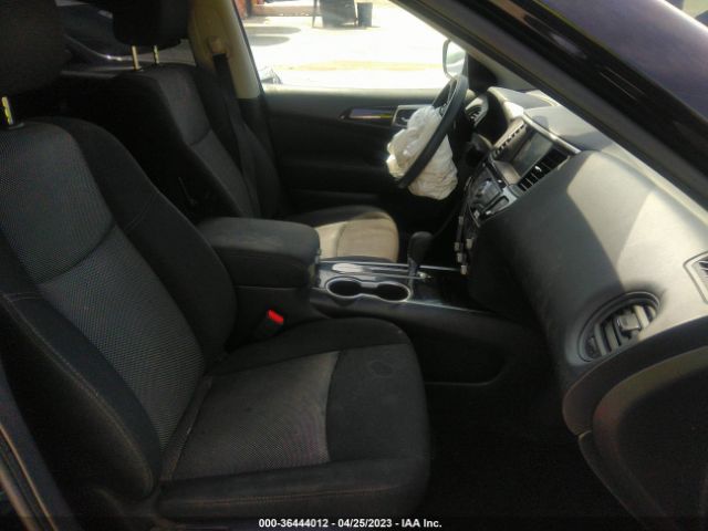 5N1DR2MN8HC671558 Nissan Pathfinder S