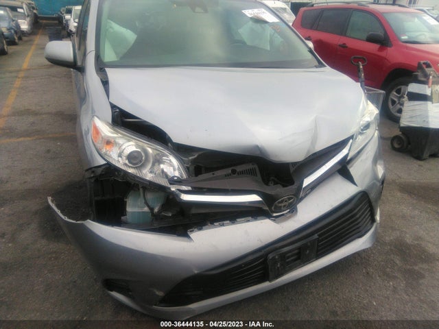 Toyota SIENNA LE 2018 5TDKZ3DC2JS940528 Image 7