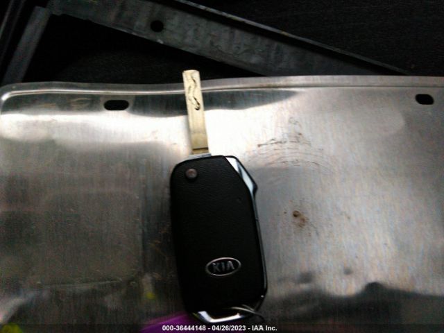 KNDJ23AU0L7735607 KIA SOUL S