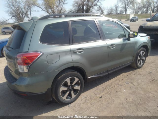 JF2SJAEC7JH499186 Subaru Forester Premium