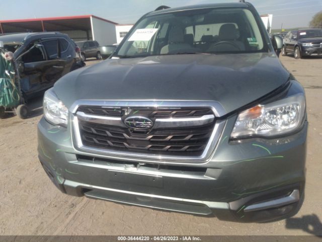 JF2SJAEC7JH499186 Subaru Forester Premium