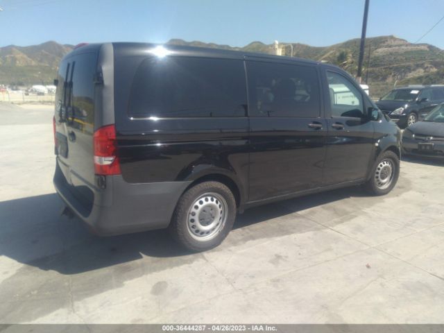 WD4PG2EE5J3414570 Mercedes-Benz METRIS PASSENGER VAN