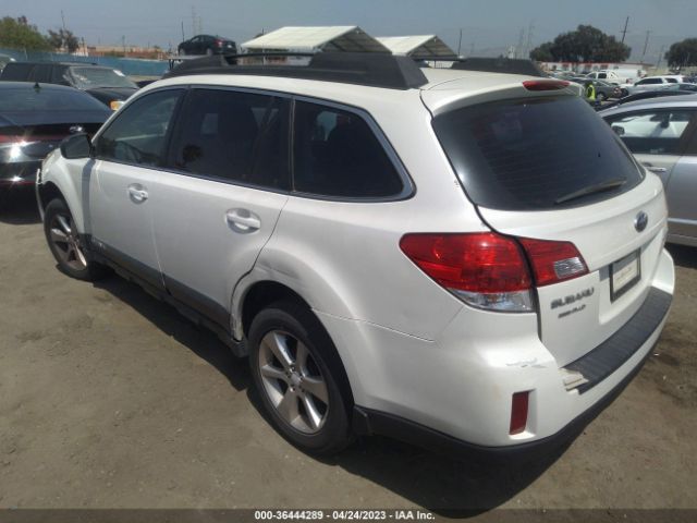 4S4BRBACXE3241262 Subaru Outback 2.5i
