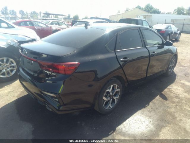 3KPF24AD2ME331947 KIA Forte Lxs