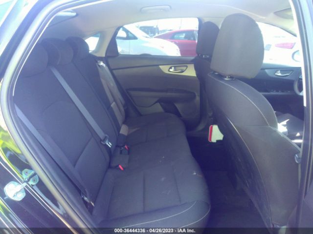 3KPF24AD2ME331947 KIA Forte Lxs