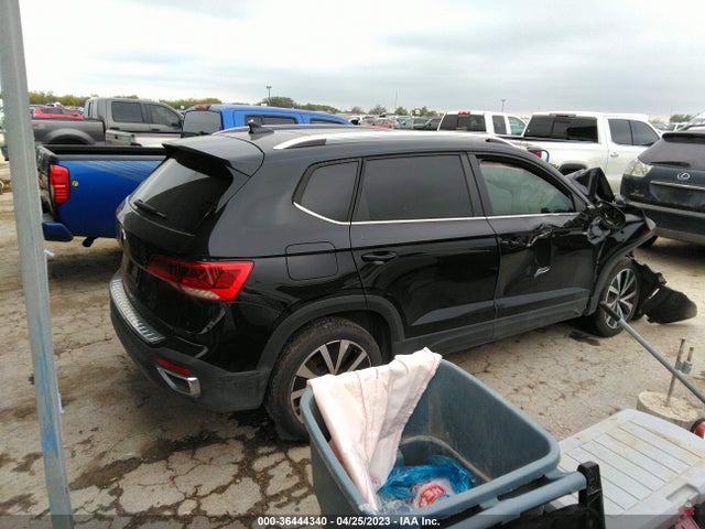 3VVTX7B23NM071957 Volkswagen TAOS SE