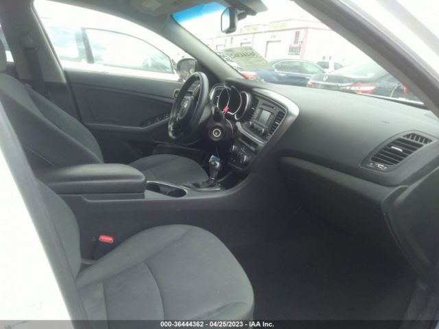 KNAGM4A78F5644005 KIA Optima Lx