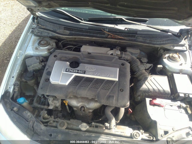 2004 KIA SPECTRA LX/EX VIN: KNAFE121945010989