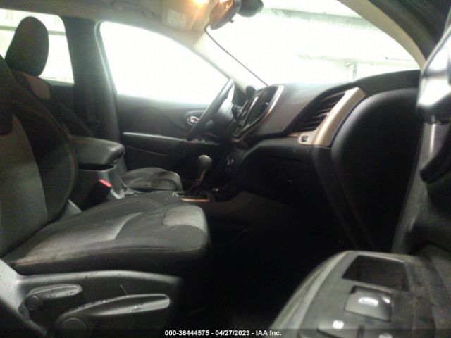 1C4PJMAB0EW303254 Jeep Cherokee Sport