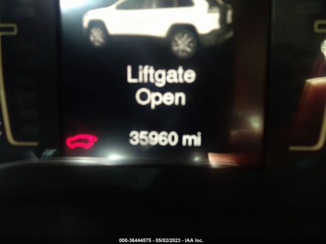1C4PJMAB0EW303254 Jeep Cherokee Sport
