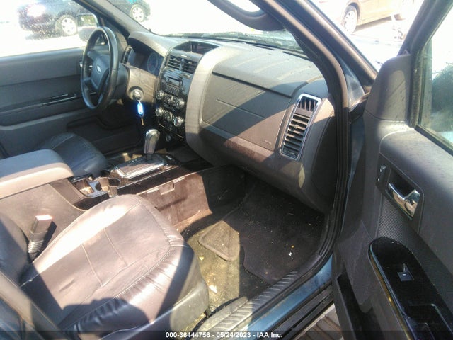 2011 FORD ESCAPE LIMITED VIN: 1FMCU0E71BKA31560