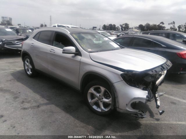 WDCTG4GB6JJ417734 auction archive image