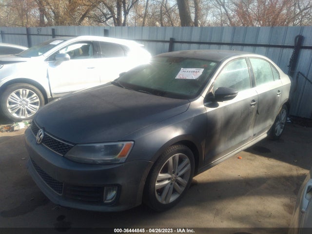 3VW4T7AJ9EM232252 Volkswagen Jetta Sedan Gli