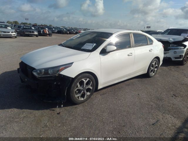 3KPF24ADXKE111209 KIA Forte Lxs