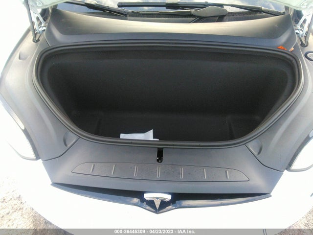 2023 Tesla Model X, VIN: 7SAXCDE5XPF381632
