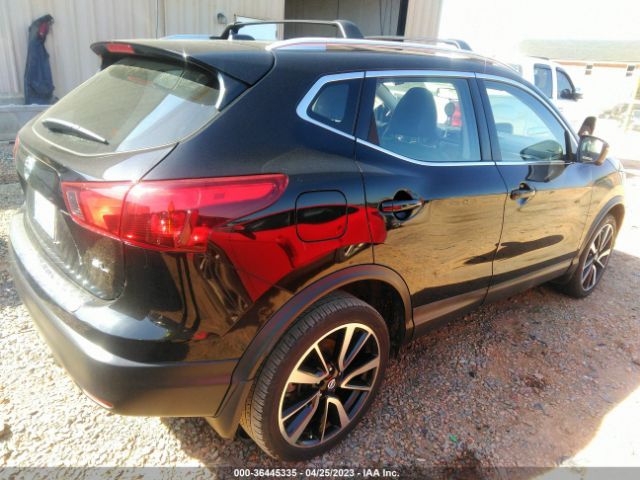 JN1BJ1CP9HW013264 Nissan Rogue Sport Sl