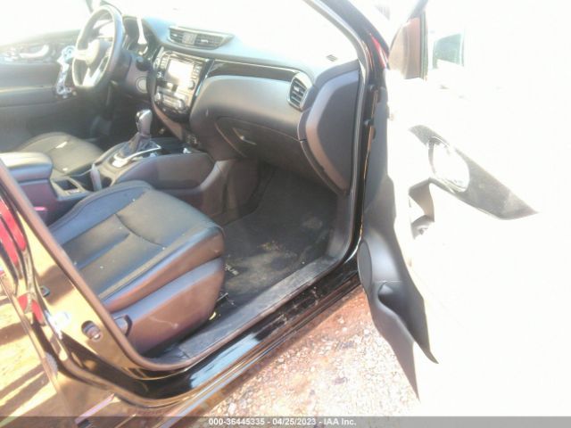 JN1BJ1CP9HW013264 Nissan Rogue Sport Sl
