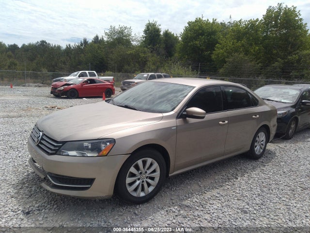 1VWAT7A35FC063340 Volkswagen Passat 1.8t Wolfsburg Ed