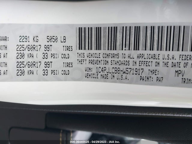 1C4PJLCB8HW571917 Jeep Cherokee Latitude