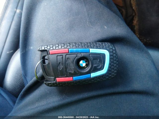 WBA8E1G52GNU10031 BMW 3 Series 320i