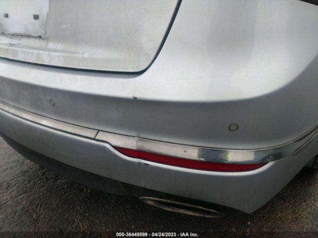 KNALN4D70G5218866 KIA Cadenza Premium