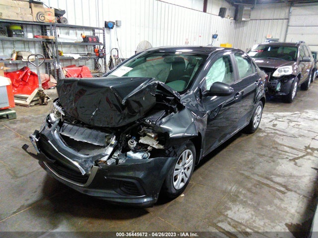 Chevrolet SONIC LS 2019 1G1JB5SB8K4149383 Image 2
