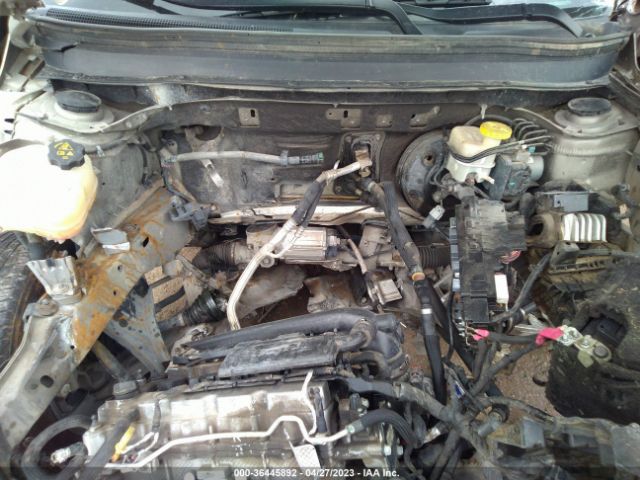 1C4PJLCB9GW329796 Jeep Cherokee Latitude
