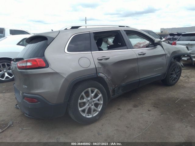 1C4PJLCB9GW329796 Jeep Cherokee Latitude