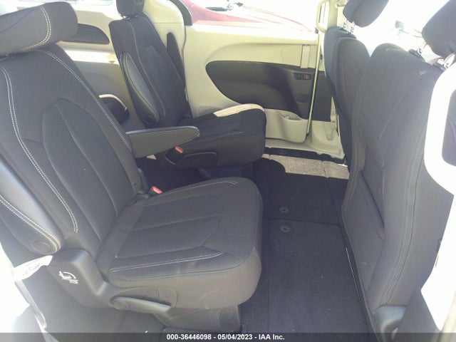 2C4RC1CG7NR215546 Chrysler Voyager Lx