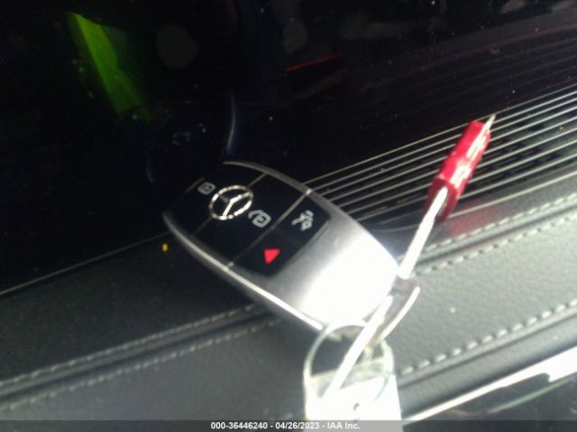 W1KUG8GB7LA529064 Mercedes-Benz S 560 4matic