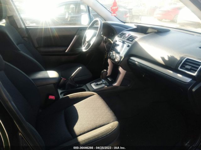 JF2SJAGC1JH462373 Subaru Forester Premium