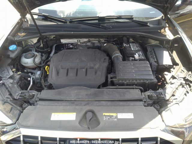 WA1AECF32L1026813 Audi Q3 PREMIUM