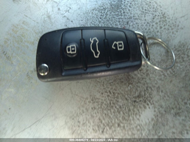 WA1AECF32L1026813 Audi Q3 PREMIUM