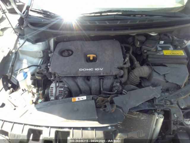 3KPFK4A78JE240395 KIA FORTE LX