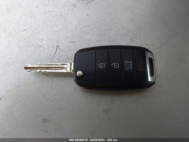 3KPFK4A78JE240395 KIA FORTE LX