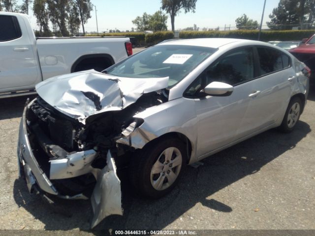 3KPFK4A78JE240395 KIA FORTE LX