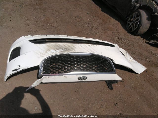 KNDMB5C19G6209452 KIA SEDONA LX