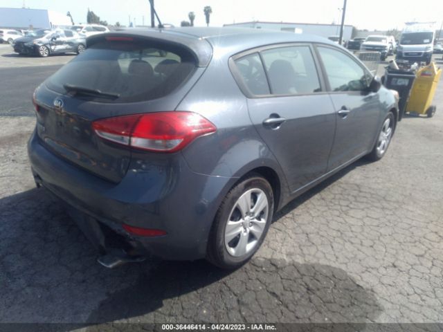KNAFK5A8XG5597738 KIA Forte 5-door Lx