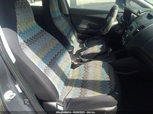 KNAFK5A8XG5597738 KIA Forte 5-door Lx