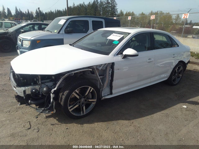 WAUENAF41JA153423 Audi A4 Premium Plus