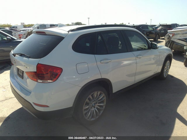 BMW X1 Xdrive28i 2014 WBAVL1C57EVY21646 Image 4