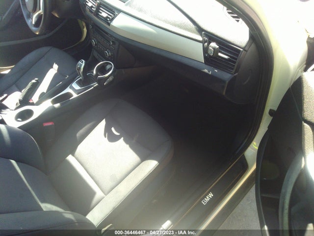 BMW X1 Xdrive28i 2014 WBAVL1C57EVY21646 Image 5